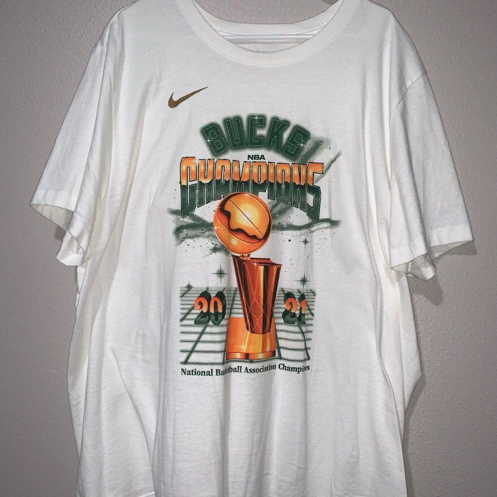 New Nike NBA Milwaukee Bucks 2021 Champions T-Shirt XXL